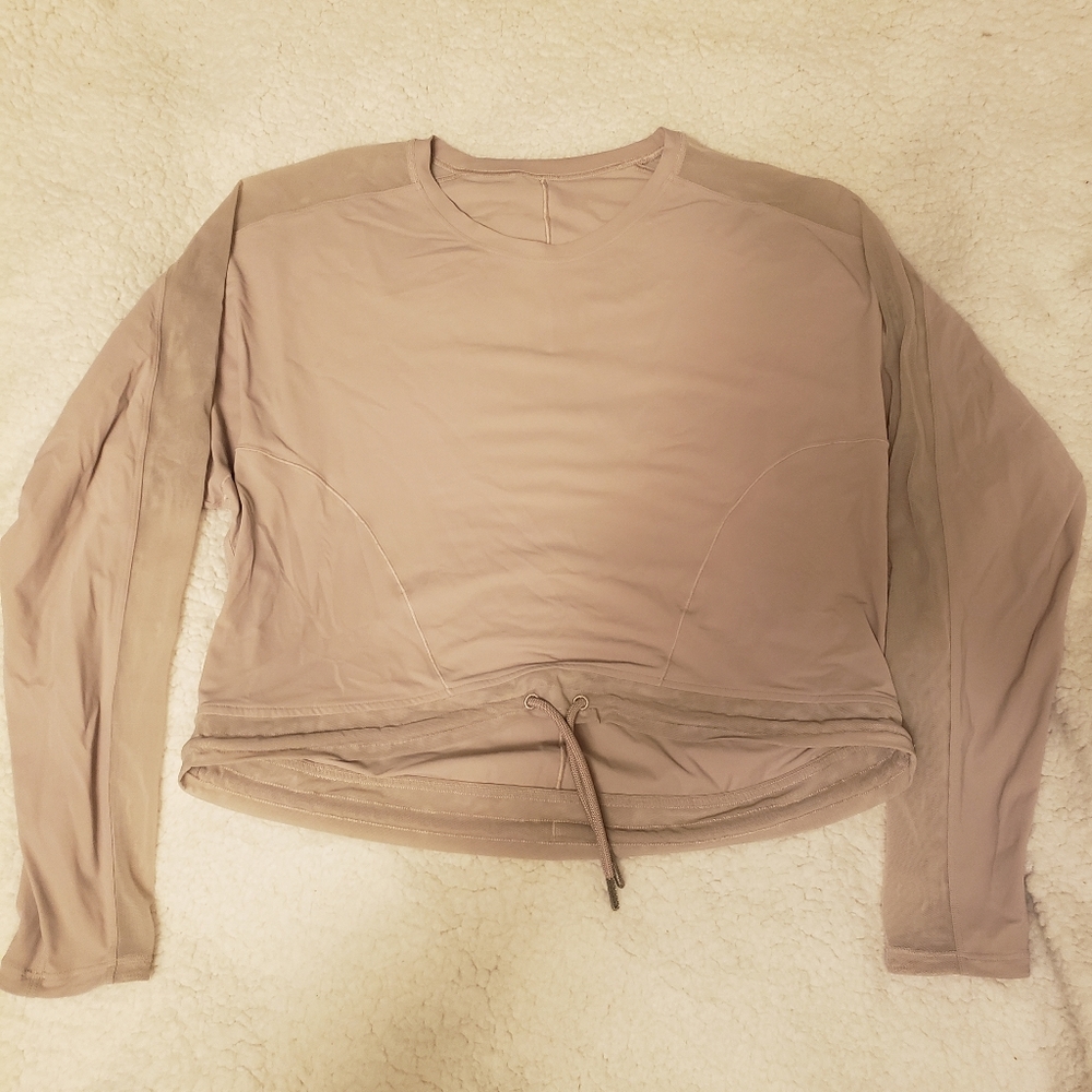 lulu🍋 drawstring cropped long sleeve!
